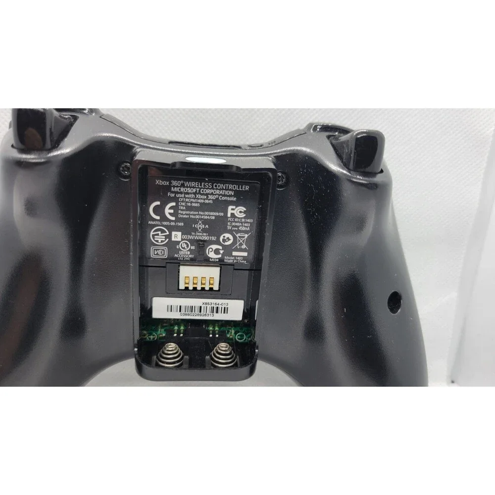 OEM Microsoft Xbox 360 Wireless Controller Black 1403 w/Rechargeable battery